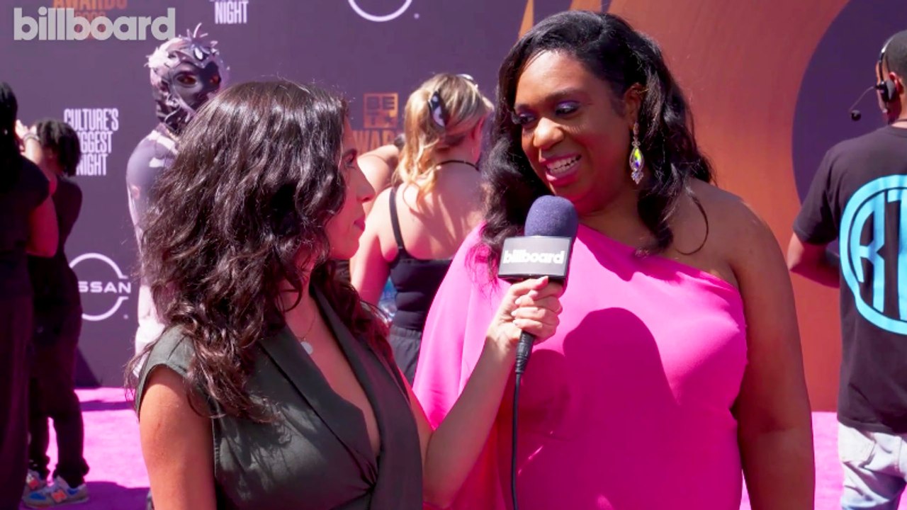 Sherrese Clarke Soares Talks About Her Favorite Era of Hip-Hop, Biggie & Tupac And More | BET Awards 2023