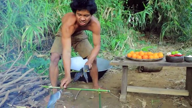 Fishing spotted oranges , Along the river full of oranges
