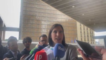 Migranti, Schlein: destra ipocrita, assente su modifiche Dublino