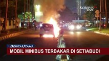 Diduga Korsleting Listrik, Sebuah Mobil Minibus Terbakar di Kawasan Setiabudi Jakarta