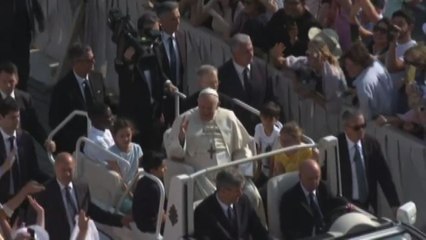 Appello del Papa per la pace "con intercessione di San Pietro e Paolo"