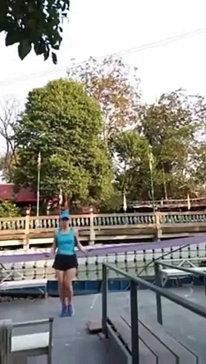 Faire de la corde à sauter, c'est dangereux pour les genoux, et pas que...