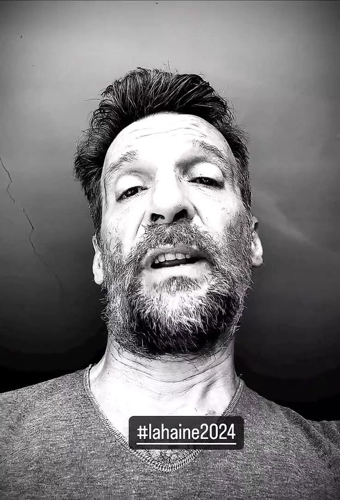 Le film culte La Haine, sorti en 1995, va être adapté d'ici «fin 2024» en spectacle musical pour une tournée des Zéniths de France, annonce l'acteur et réalisateur Mathieu Kassovitz - Regardez