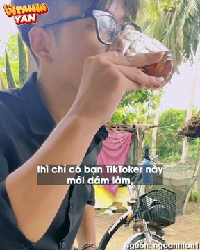 Đời sống sinh viên, khi cuối tháng hết tiền thì mình ăn nhà anh chị