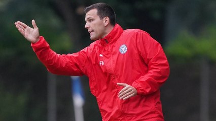 Bierdusche vor laufender Kamera: Holstein Kiel feiert Aufstieg in U-17-Bundesliga