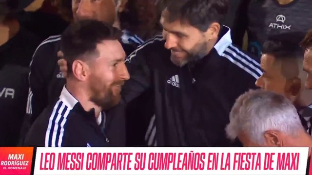 Lionel Messi scores first half HAT-TRICK in Maxi Rodriguez's , packed stadium sings him Happy Birthday!