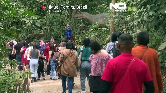 Brasil tem o maior parque temático de dinossauros do mundo na cidade de Miguel Perreira
