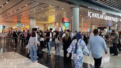 Ce jour férié a été une autre journée bien remplie ! L'aéroport d'Istanbul a battu le record du nombre de passagers quotidiens