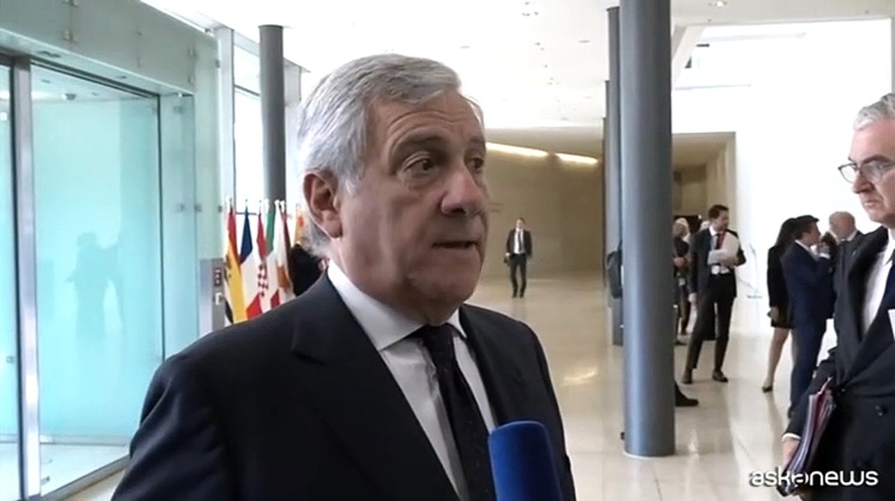 Tajani: "Non interferiamo con la Russia, sosteniamo l'Ucraina"