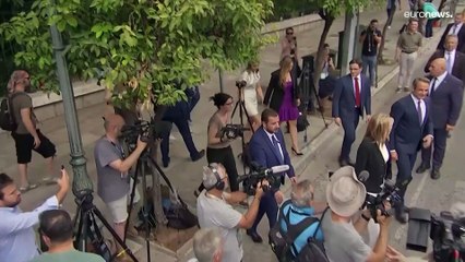 بعد فوزه الكبير.. ميتسوتاكيس يبدأ ولاية ثانية كرئيس لوزراء اليونان