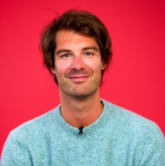 Malgré la perte de l'usage de ses jambes, Axel a trouvé la force pour redevenir un champion