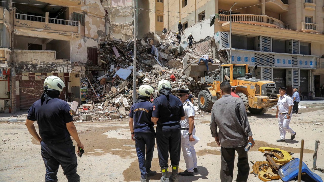 Mehrstöckiges ferienhaus in Ägypten eingestürzt