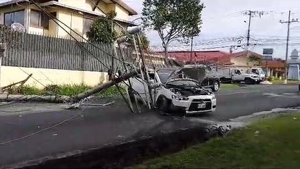 TN7-accidente-moravia-postes-260623