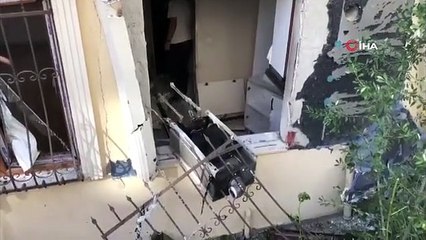 Ümraniye'de doğal gaz patlaması yaşandı, olay yerine çok sayıda itfaiye ekibi sevk edildi