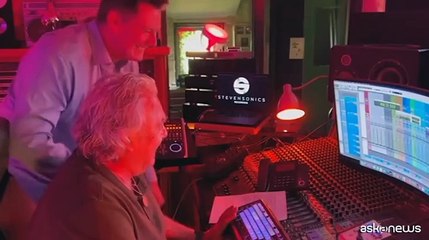 Tony Hadley: Tutti toccati dal cancro, canto per i giovani malati