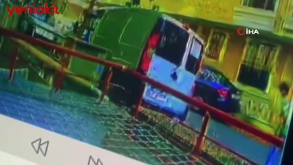 Çekmeköy'de patlama anı kamerada! Korkuyla kaçıştılar