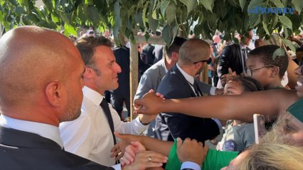 Emmanuel macron à Marseille : bain de foule à la Busserine
