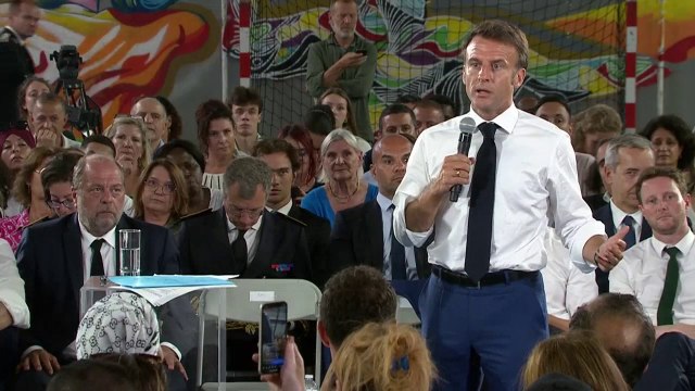 Je ne prends pas les engueulades pour toutes les décennies passées : Emmanuel Macron s’emporte face aux habitants des quartiers sensibles de Marseille