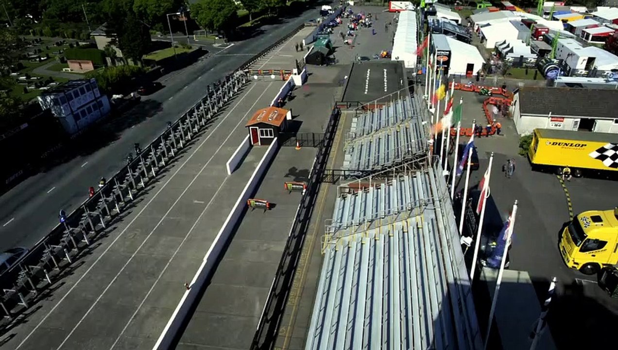 Tourist Trophy : La course de l'extrême Bande-annonce (EN)