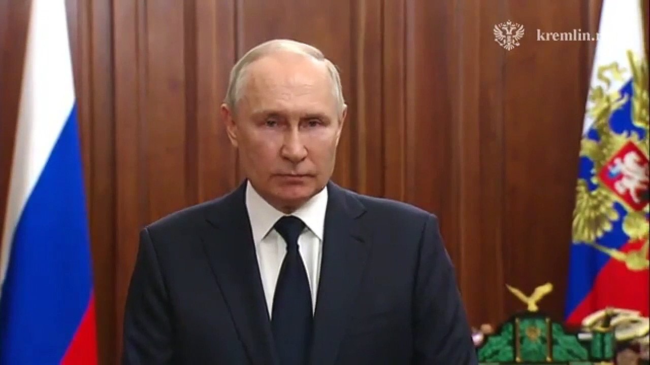 Dernière minute! Après la révolte, Poutine a proposé trois choix aux soldats de Wagner : soit rejoindre l'armée, soit aller en Biélorussie, soit rentrer chez eux.