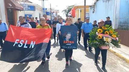 Carazo rinde homenaje a la teniente Zaira Julissa López