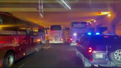 Le départ des pèlerins vers Arafat s'est poursuivi toute la nuit.