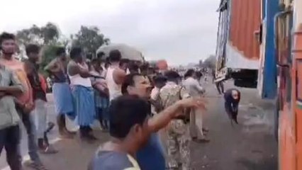 BREAKING: तेज रफ्तार बस अनियंत्रित होकर ट्रक से टकराई, एक की मौत, 12 यात्री घायल