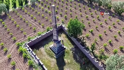 Descargar video: İznik'teki Şeftali Bahçesinde 2 Bin Yıllık Dikilitaş