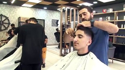 Kuaförler yoğunluktan dolayı sıra sistemine geçti