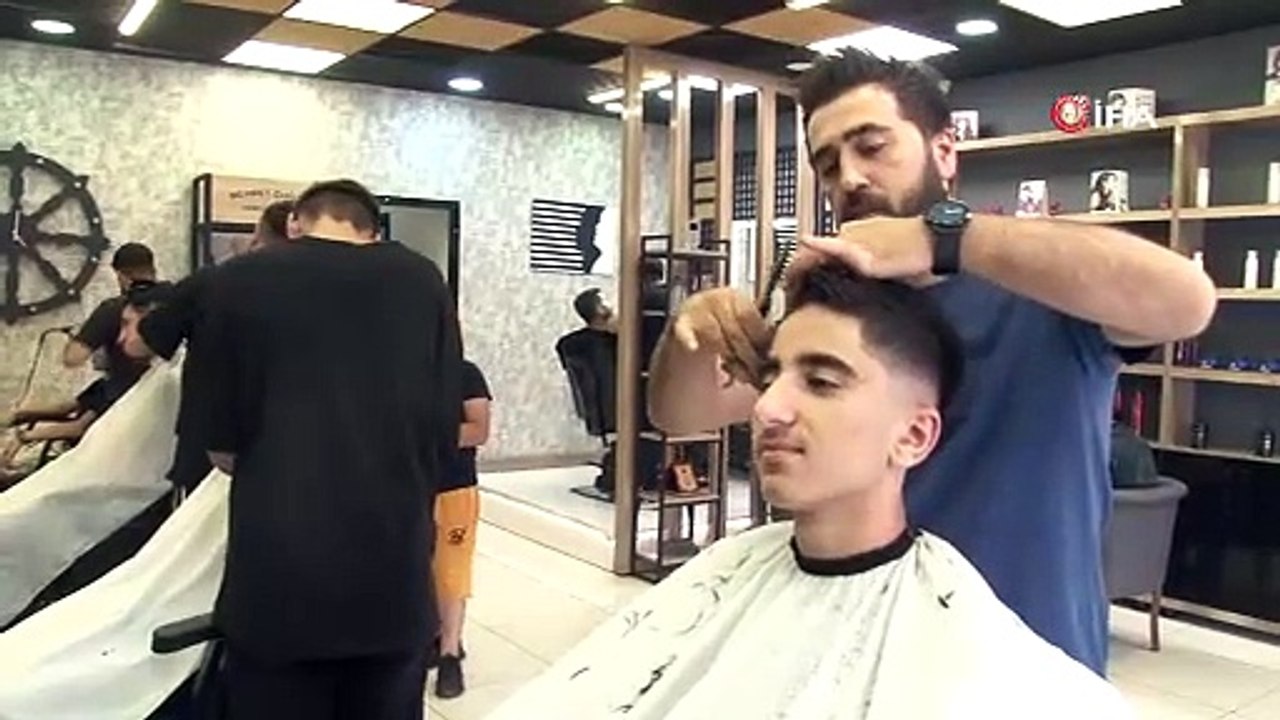 Kuaförler yoğunluktan dolayı sıra sistemine geçti