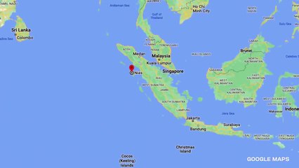 5 Boats Caught in Unexpected Waves