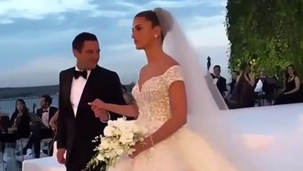 Nazlı Sabancı a célébré l'anniversaire de son mari Hacı Sabancı, tout le monde a traîné avec le gâteau