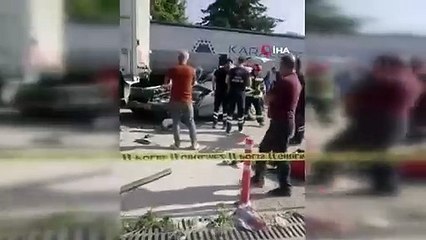 Tıra saplanan aracın sürücüsü feci şekilde can verdi