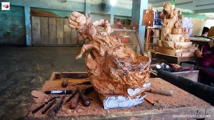 Carving LUFFY Gear 5 vs KAIDO - One Piece - from a piece of wood - An Amazing Fighting Diorama