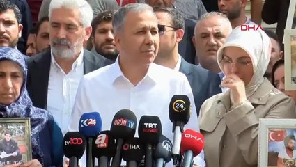 Bakan Yerlikaya'dan Diyarbakır Anneleri'ne ziyaret