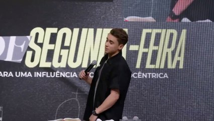 Nikolas Ferreira critica "culto para homossexuais"
