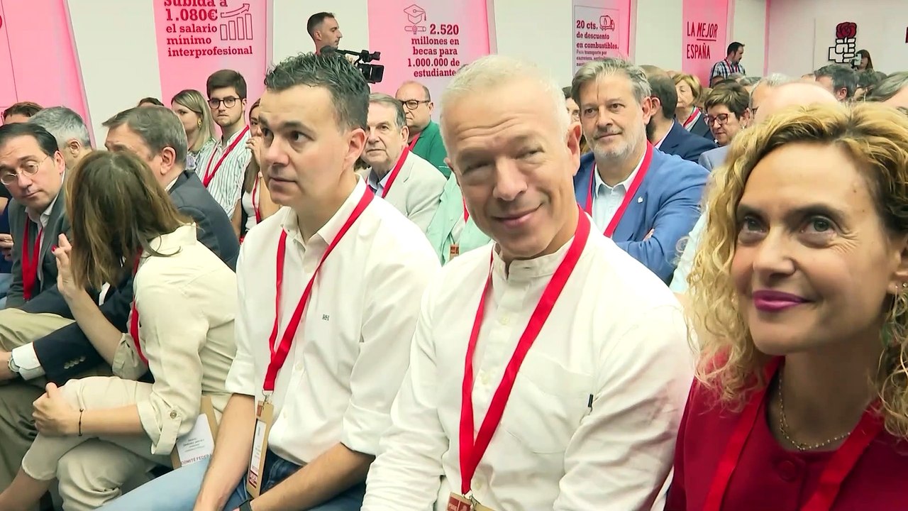 Ander Gil da un plazo de siete días a Feijóo para declarar si tiene un sobresueldo del PP
