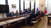 بوتين يعقد اجتماعا مع قادة الجيش والأجهزة الأمنية بحضور وزير الدفاع