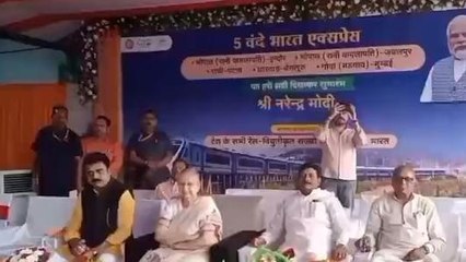 वंदे भारत ट्रेन पर सुमित्रा महाजन ने कहा कुछ ऐसा, सुनकर भौंचक्के रह गए लोग