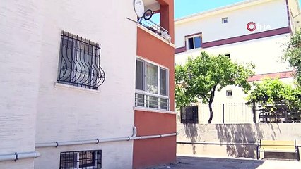 Kadın kılığına giren oğul, annesini öldürdü