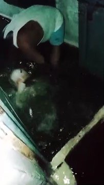 आधी रात को लोगों के घरों में घुसा बारिश का पानी