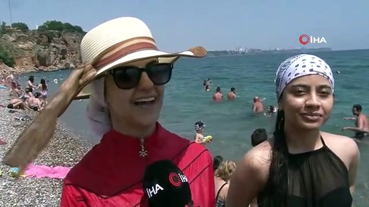 Inondée par des vacanciers de plage de renommée mondiale, une Indienne se tenant dans la foule : « Je me sens en Inde »