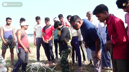 Unbelievable.Unbelievable video when caught on camera, such a dangerous act for the first time in your life