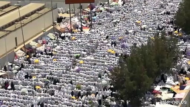 Oltre due milioni di fedeli per il pellegrinaggio alla Mecca