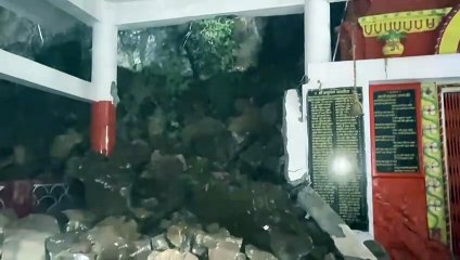 माता टेकरी पर गिरे पत्थर, हनुमान मंदिर का एक पिलर टूटा