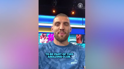 Kovacic saluda a los fans del City