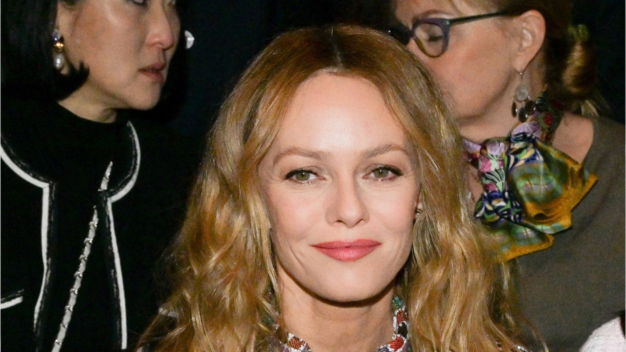 GALA VIDEO - “Pas contente, déçue” : Vanessa Paradis, ce qu’elle ne supporterait pas de ses enfants