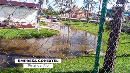 Empresa estatal rodeada de agua putrefacta