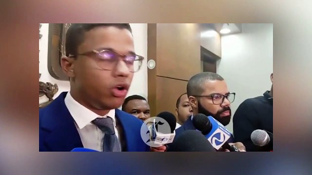 FUERZA DEL PUEBLO Y OTROS PARTIDOS DEPOSITAN SUS RESERVAS DE CANDIDATURAS