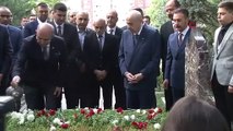 MHP Genel Başkanı Devlet Bahçeli, Alparslan Türkeş'in kabrini ziyareti sonrası açıklamalarda bulundu